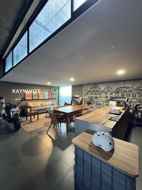 Rumah Modern Lokasi Strategis Area Bangka Kemang
