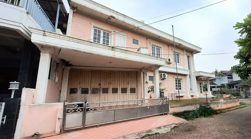 Rumah dengan lokasi yang stategis di Camar, Bintaro Jaya