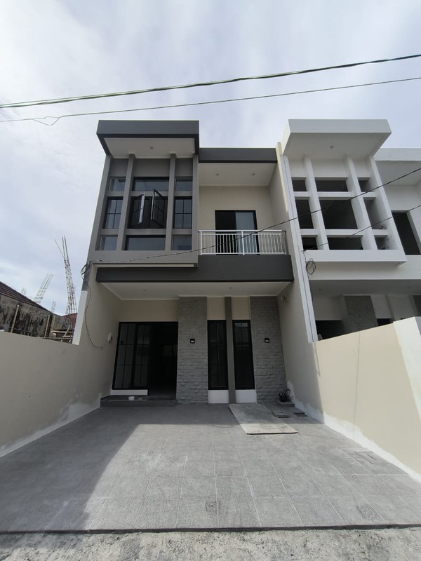 Hot Property! 2 Unit Rumah Baru di Klampis Anom Wisma Mukti, Harga 2 M-an Nego!