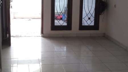 Di jual cepat rumah 1,5 lantai di jalan Kelapa Kopyor Barat Kelapa Gading Jakarta Utara 