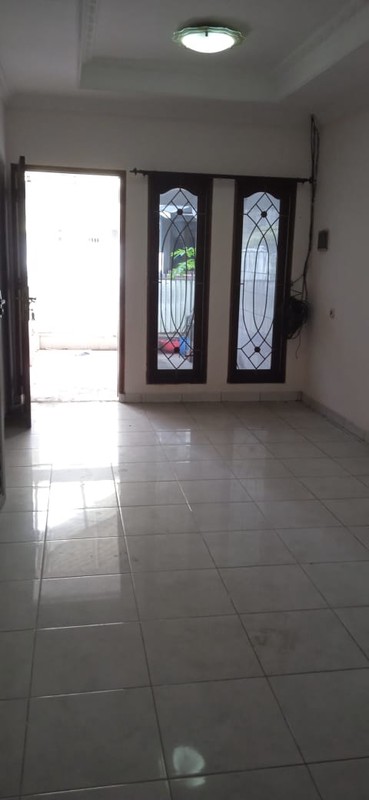 Di jual cepat rumah 1,5 lantai di jalan Kelapa Kopyor Barat Kelapa Gading Jakarta Utara