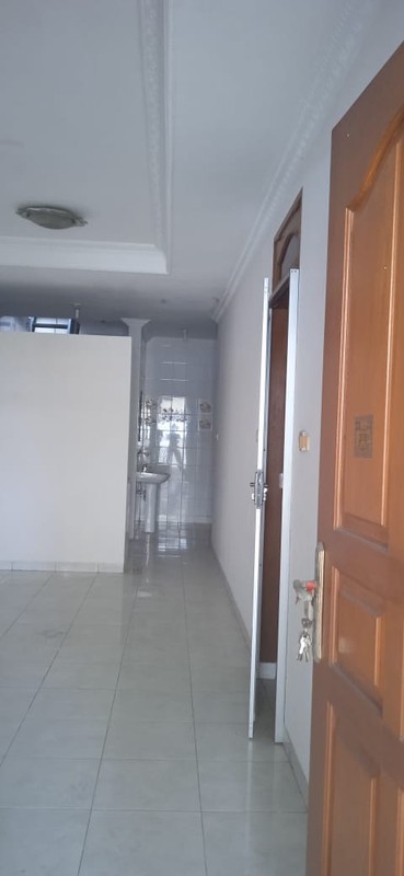 Di jual cepat rumah 1,5 lantai di jalan Kelapa Kopyor Barat Kelapa Gading Jakarta Utara