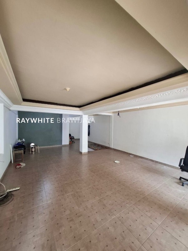 Pondok Indah Tropical Modern Home