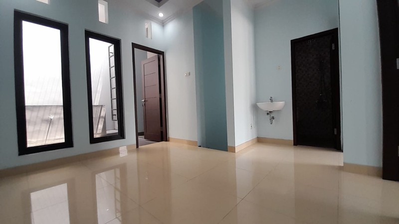 Rumah 2 Lantai Lokasi di Tebet Jaksel