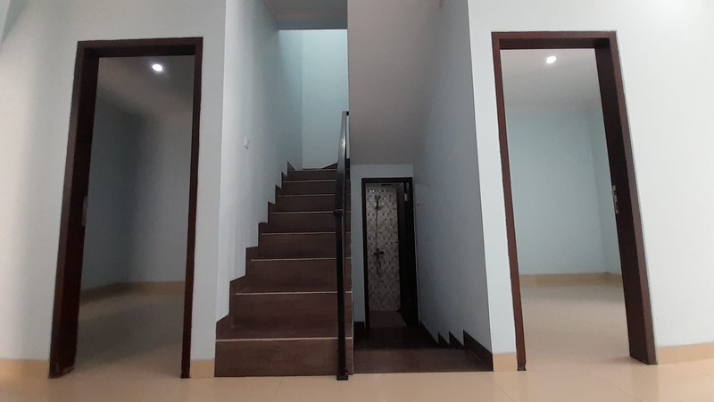 Rumah 2 Lantai Lokasi di Tebet Jaksel