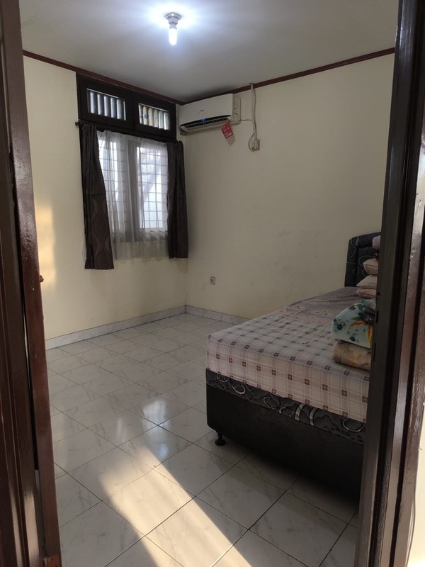 Rumah di Jual 2.5 Lantai Perumahan Pulo Gebang Permai Rumah Hook halaman luas dan Asri