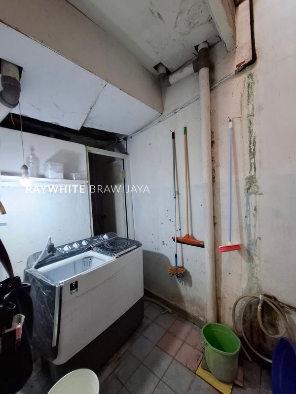 Rumah Kost Area Radio Dalam