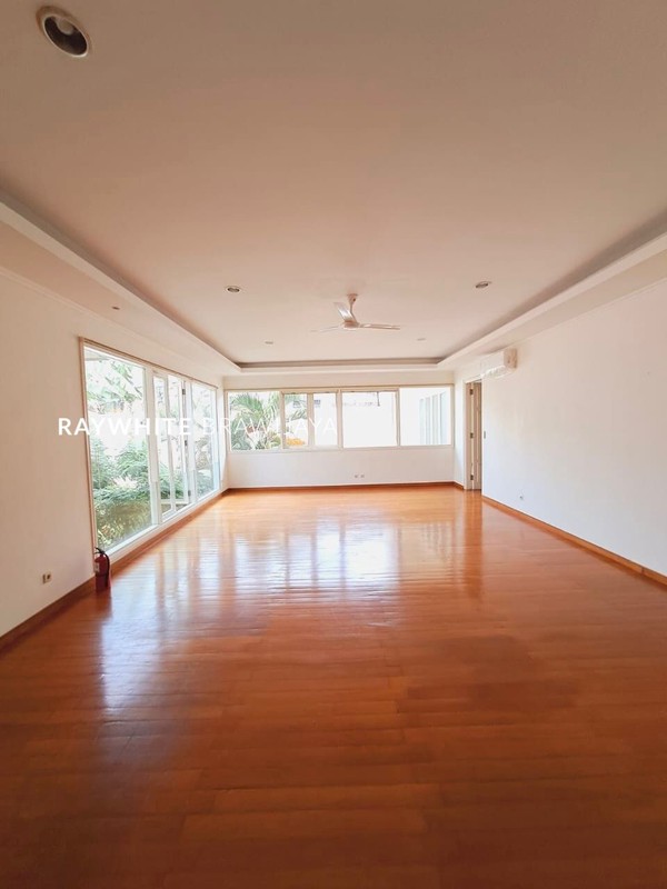 Rumah Sewa Lingkungan Tenang Area Kebayora Baru