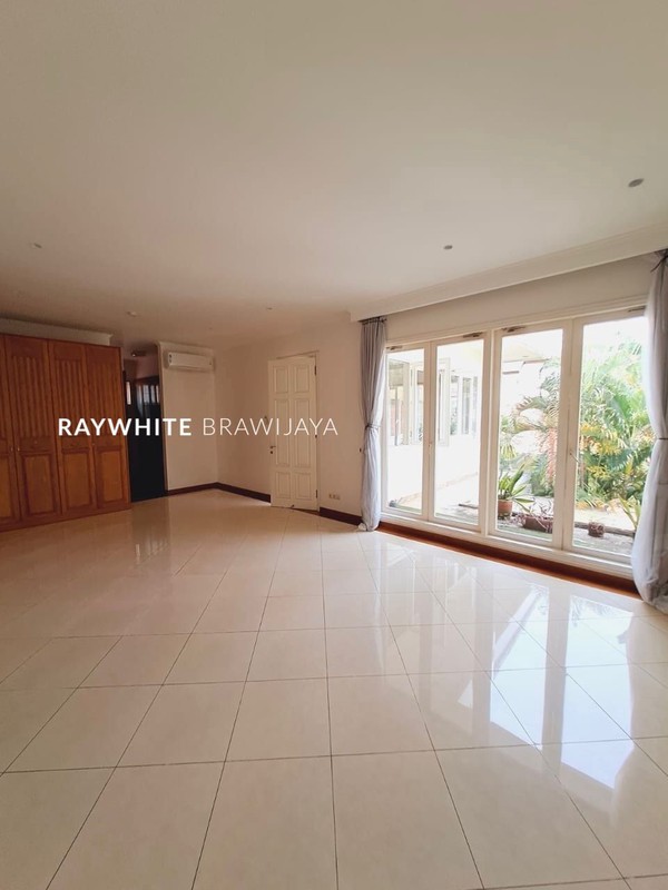 Rumah Sewa Lingkungan Tenang Area Kebayora Baru