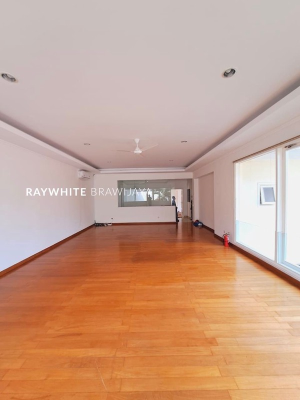 Rumah Sewa Lingkungan Tenang Area Kebayora Baru