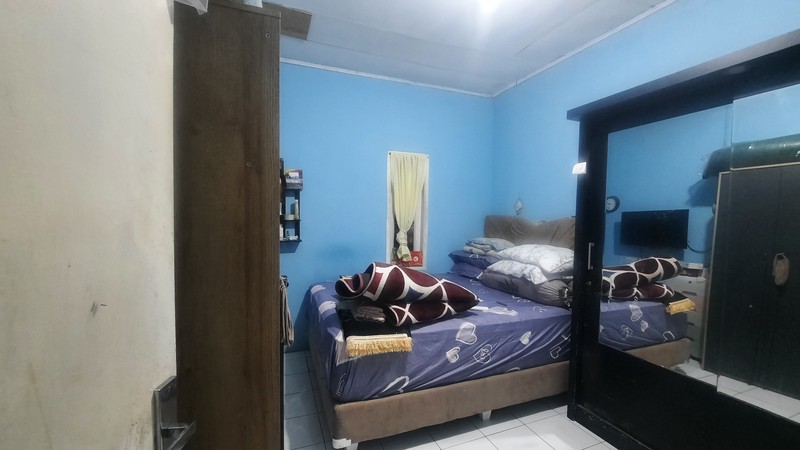 RUMAH SIAP HUNI DI LOKASI STRATEGIS DEKAT PUSAT KULINER DI PERUMAHAN CIKARANG BARU