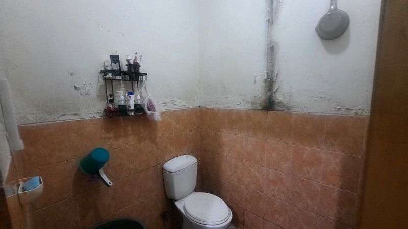RUMAH SIAP HUNI DI LOKASI STRATEGIS DEKAT PUSAT KULINER DI PERUMAHAN CIKARANG BARU
