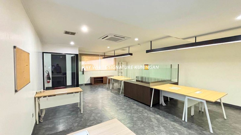 Rumah Kantor disewakan Lokasi Prime di Pakubuwono, Kebayoran Baru