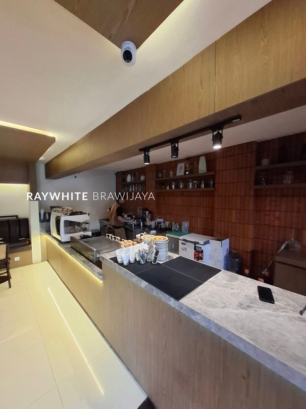 Gedung Komersial Lokasi Strategis Area Cilandak Antasari