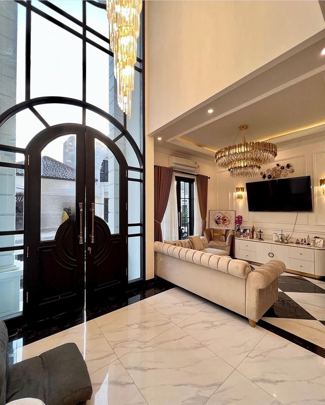 Dijual Rumah Mewah Fully Furnished - Jagakarsa, Jakarta Selatan