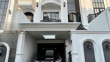 Dijual Rumah Mewah Fully Furnished - Jagakarsa, Jakarta Selatan