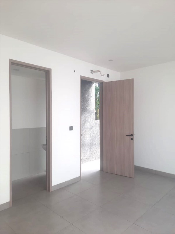 Rumah Siap Huni di Cinere 2 Lantai Dekat Tol