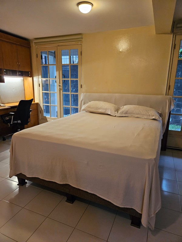 Dijual Rumah Full Furnished di Megapolitan Cirene