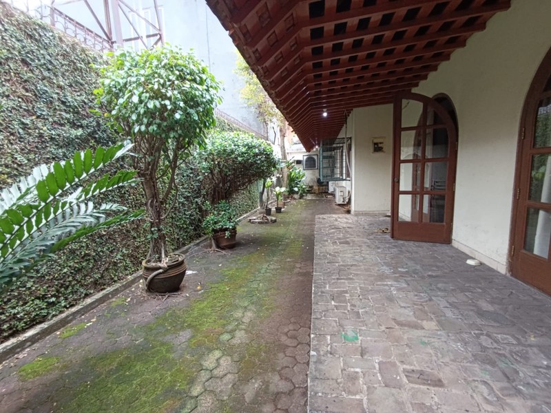 Dijual/Dikontrakan Rumah Terawat Lokasi Di Taman Radio Dalam, Jakarta Selatan