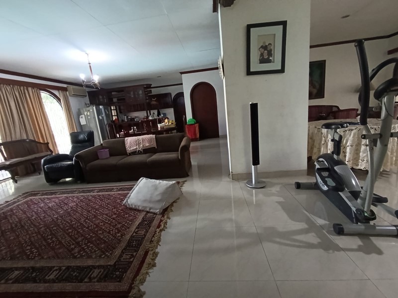 Dijual/Dikontrakan Rumah Terawat Lokasi Di Taman Radio Dalam, Jakarta Selatan