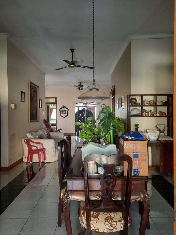 Rumah 1 Lantai Luas di Cinere Halaman Depan Belakang Super Lapang 