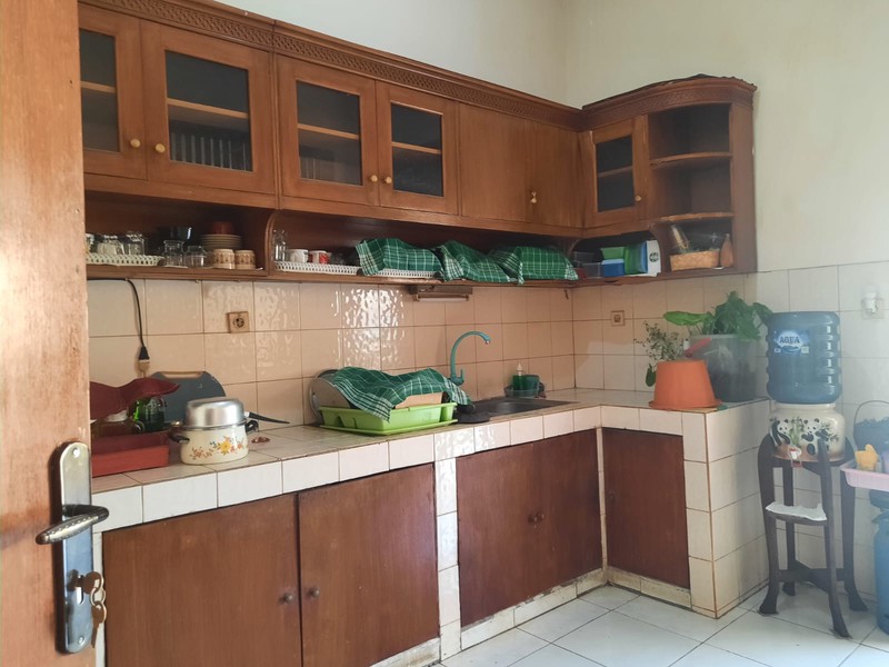 Rumah 1 Lantai Luas di Cinere Halaman Depan Belakang Super Lapang 