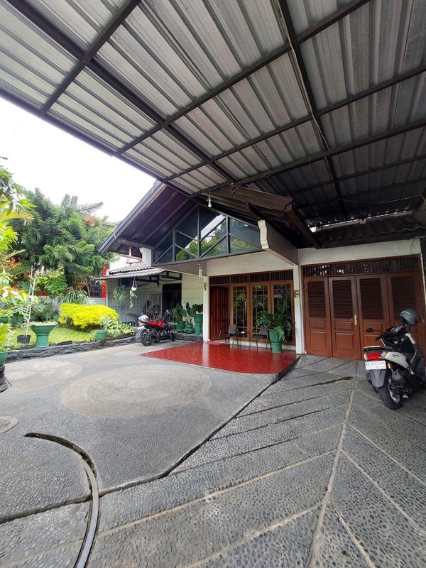 Rumah Luas 1,5 Lantai di Umbulharjo, Kota Yogyakarta ,Cocok untuk Hunian Mewah atau Homestay