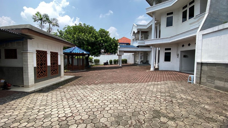 Rumah Luas 2496 m2 di Setu Cipayung Jaktim