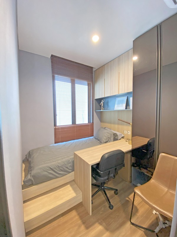 Rumah Tropis Modern Minimalis Selangkah ke BSD City