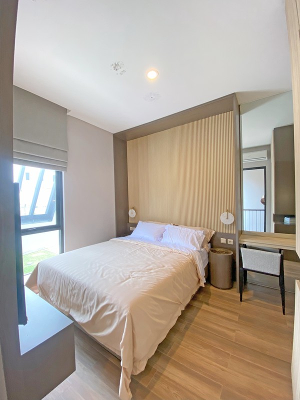 Rumah Tropis Modern Minimalis Selangkah ke BSD City