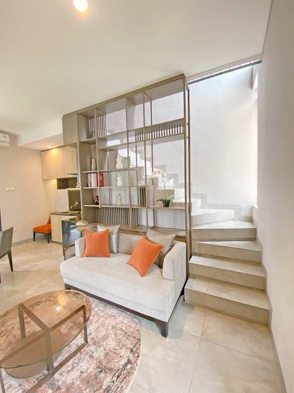 Rumah Tropis Modern Minimalis Selangkah ke BSD City