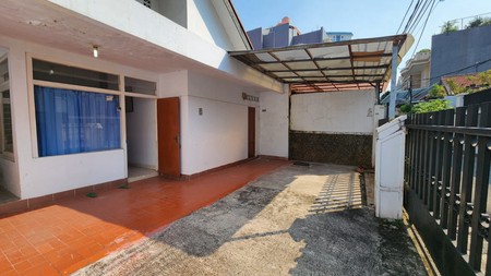 Dijual Rumah Lama di Benhil (Bendungan Hilir), Dekat Sudirman, Gatot Subroto. Cocok untuk dibangun Kost2an