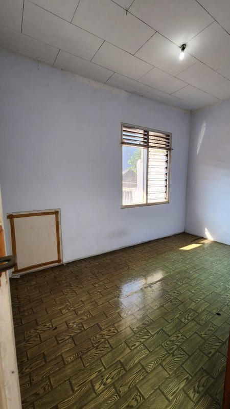 Dijual Rumah Lama di Benhil (Bendungan Hilir), Dekat Sudirman, Gatot Subroto. Cocok untuk dibangun Kost2an