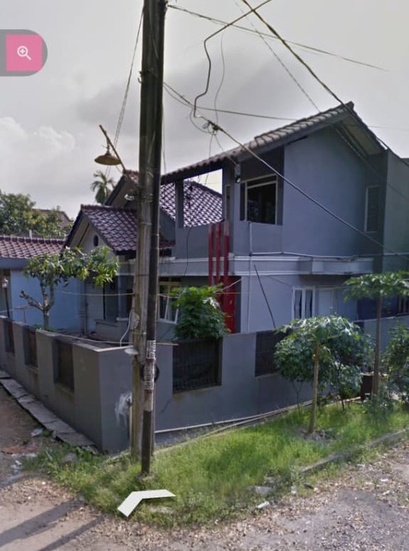 Rumah Hitung Tanah dalam Komplek di Cinere