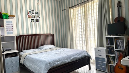 Rumah Bagus,dalam ruangan rapih di Bintaro Jaya 9