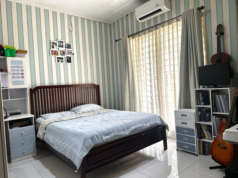 Rumah Bagus,dalam ruangan rapih di Bintaro Jaya 9