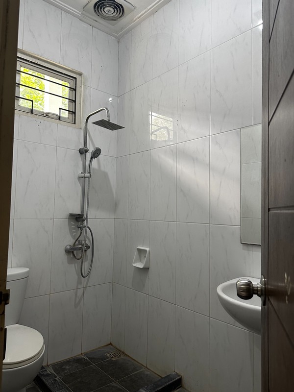Rumah Bagus,dalam ruangan rapih di Bintaro Jaya 9
