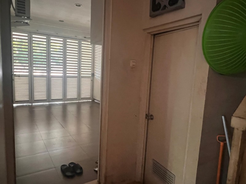 Rumah Bagus,dekat kampus STAN,Banyak Toko Jajan di Bintaro Jaya 5