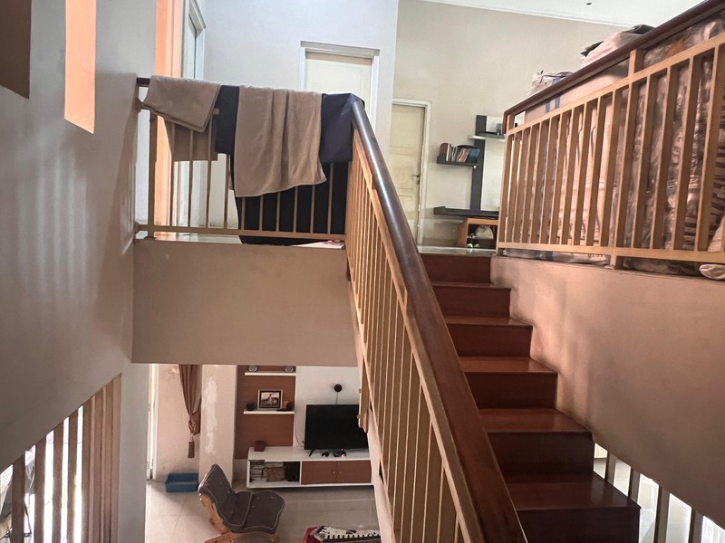 Rumah Bagus,dekat kampus STAN,Banyak Toko Jajan di Bintaro Jaya 5
