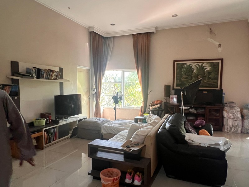 Rumah Bagus,dekat kampus STAN,Banyak Toko Jajan di Bintaro Jaya 5
