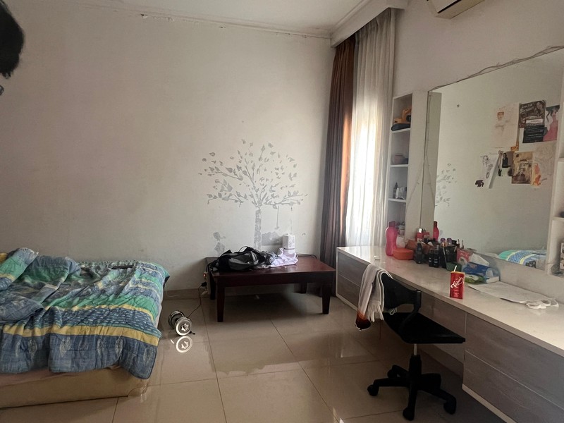 Rumah Bagus,dekat kampus STAN,Banyak Toko Jajan di Bintaro Jaya 5