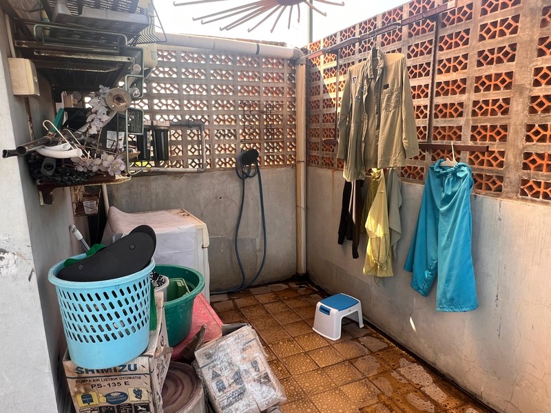 Rumah Bagus,dekat kampus STAN,Banyak Toko Jajan di Bintaro Jaya 5