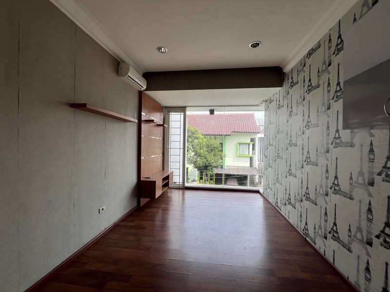 Dijual Rumah Asri Siap Huni Gegerkalong Bandung