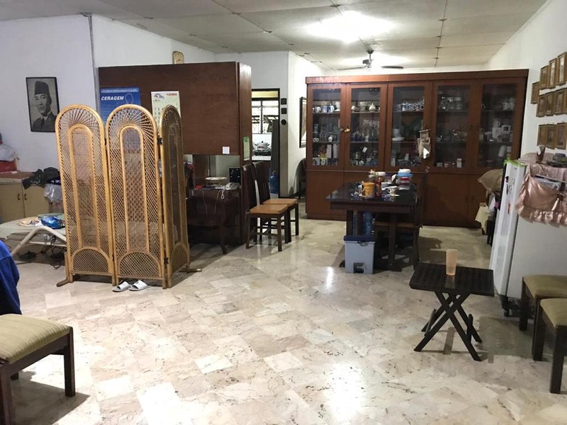 DIJUAL RUMAH JALAN RAJASA KEBAYORAN BARU JAKARTA SELATAN
