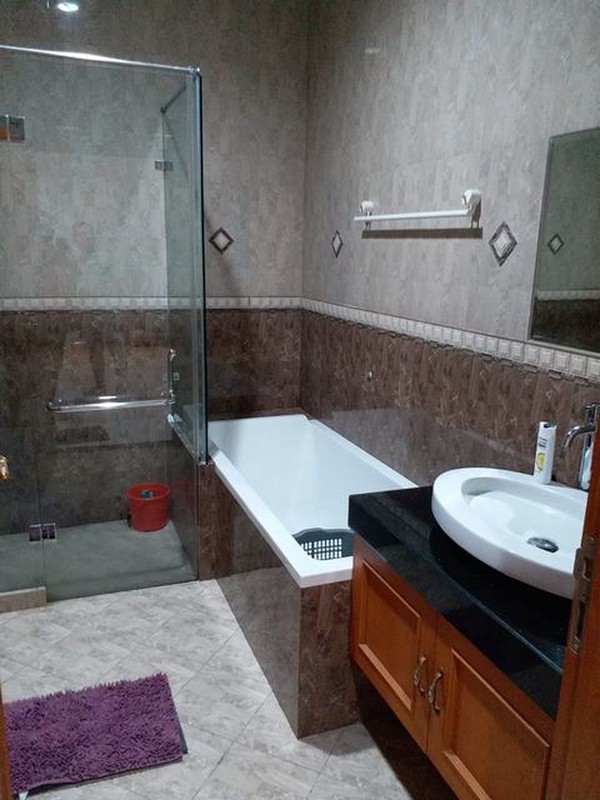 dijual cepat rumah klasik salah satu kawasan bagus di gading serpong aristoteles utara, siap huni