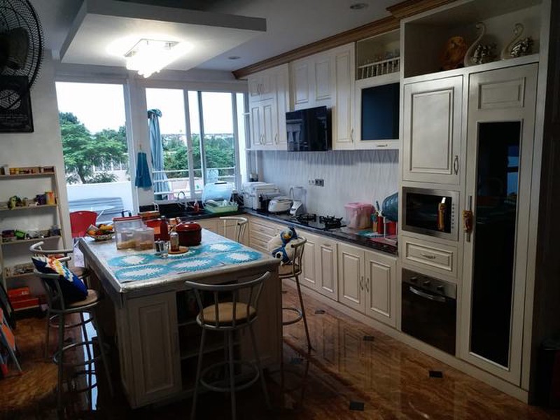 dijual cepat rumah klasik salah satu kawasan bagus di gading serpong aristoteles utara, siap huni