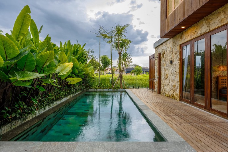 Freehold spectaculer 4 bedroom ocean view villa in cemagi Bali