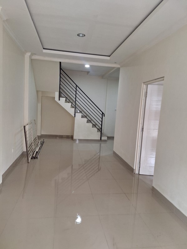 Rumah Siap Huni dengan Desain Minimalis Modern dan Asri @Bintaro.