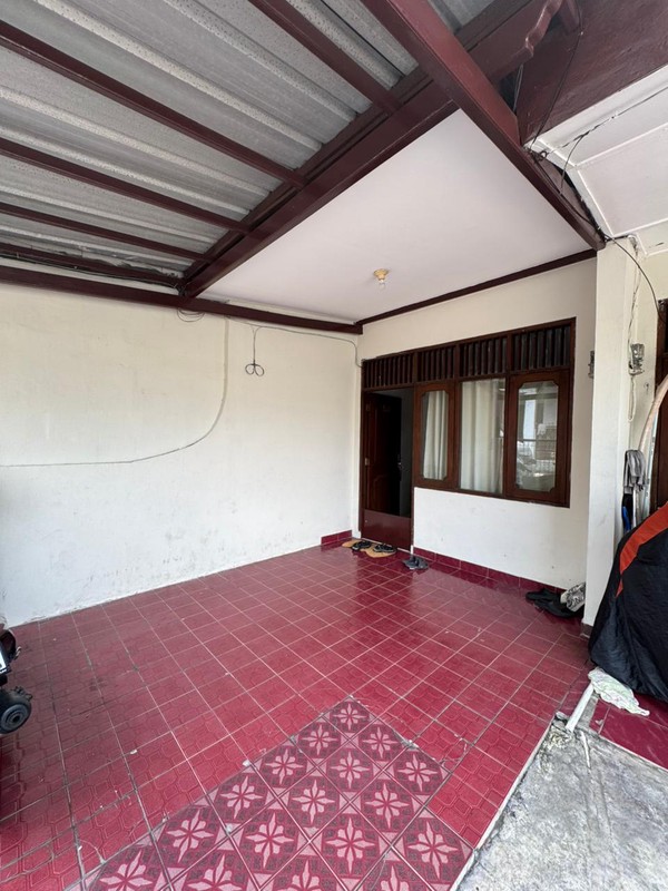 RUMAH DIJUAL JALAN PONCOL RAYA LEBAK BULUS JAKARTA SELATAN