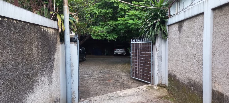Rumah Hitung Tanah, di Jl. AMD VIII, Lenteng Agung, Jagakarsa - Jakarta Selatan 